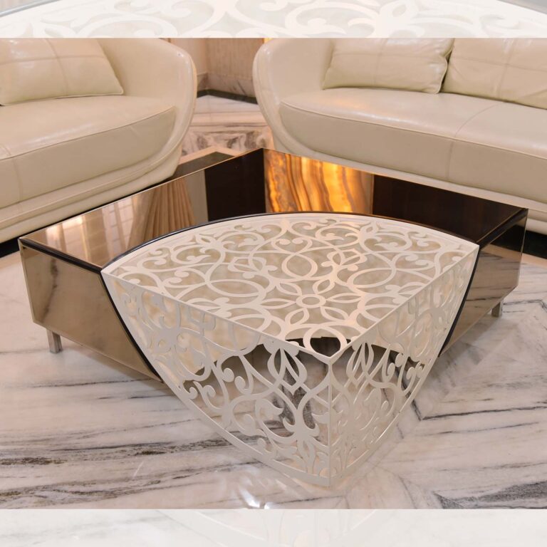 MESMERIZING MOTIF CENTER TABLE